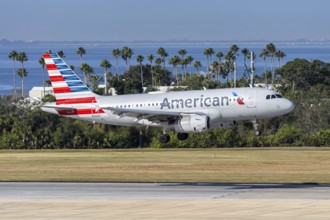 An American Airlines Airbus A319 aircraft with license plate N820AW at Tampa airport, USA