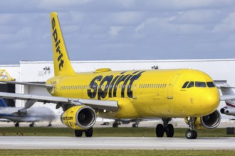 An Airbus A321 Spirit Airlines aircraft with license plate N662NK at Fort Lauderdale airport, USA