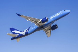 An Airbus A220-300 from Breeze Airways with license plate N230BZ at Phoenix airport, USA