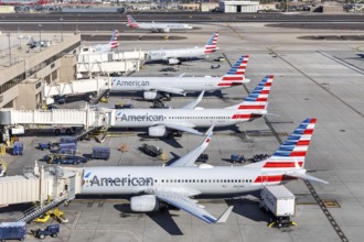 Boeing and Airbus American Airlines aircraft with license plate N829NN at Phoenix airport, USA