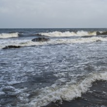 Foundling in the sea, surf, Hankenufer, Lohme, Jasmund, Rügen, island, Baltic Sea,