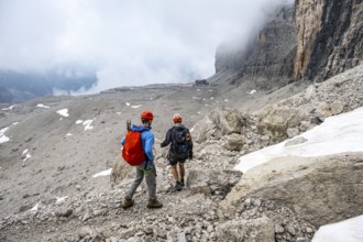 Climbers in the Brenta Mountains, Parco Naturale Brenta-Adamello, Trentino, Italy