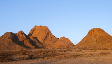 View of the characteristic Spitzkoppe Mountains under clear skies, Spitzkoppe, Namibia