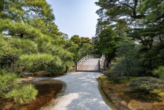 Keyaki Zelkova Bridge in Oikeniwa Garden, Kyoto Imperial Palace, Kyoto Gyoen, Kyoto, Japan