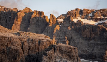 Detail, rocks and mountain peaks of the Brenta Mountains, evening mood with alpine glow, Brenta,