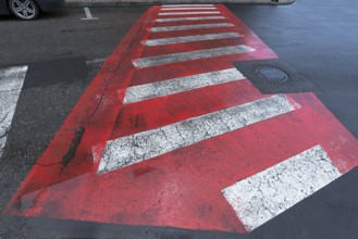 Red and white zebra stripes when it rains, Medias, Bulgaria
