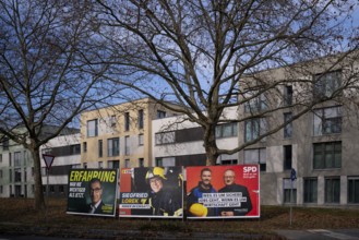 Candidates Cem Özdemir, Andreas Stoch, Siegfried Lorek in fire brigade uniform, the parties CDU,