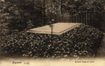 Historical postcard around 1910, Bayreuth, grave of Richard Wagner, Upper Franconia, Bavaria,