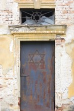 Entrance to a destroyed memorial, Jewish cemetery, since 1866, Czernowicz, Bukovina, Ukraine