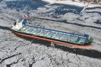 Germany, ship, bulk carrier, ore, coal, commercial shipping, obstruction, freight connection, ice,