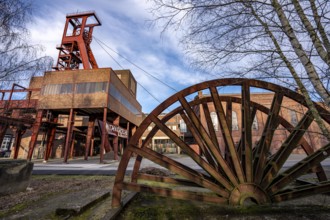 Zollverein colliery, 1/2/8 mine, shaft 1 strut conveyor scaffolding, pulleys, UNESCO World Heritage
