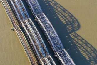 Freihafenelbbrücke, bridge, freeport, Elbe, steel bridge, Veddel, harbor, broken, damaged, aerial