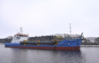 CARGO SUCTION DREDGER, dredger ship, suction dredger, ship, HEGEMANN V in the Kiel Canal, NOK, Kiel