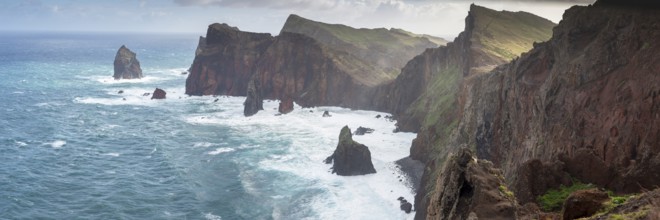 Rock formations in the Atlantic Ocean, volcanic peninsula, Ponta de São Lourenço, Ponta de Sao