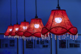Five hanging lamps in a hotel, England, Great Britain
