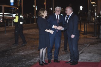 Frank-Walter Steinmeier and woman Elke Büdenbender are welcomed by Kai Wegner on arrival for dinner