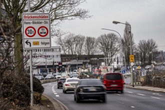 Information on bridge damage to a road bridge over a railway line, weight limit, axle load
