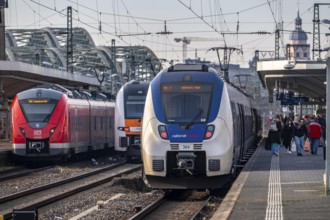 Regional trains at Cologne-Messe/Deutz station, 2nd largest station in Cologne, transfer station