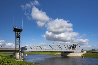 Swing bridge over the Hunte near Huntebrück, Huntebrück, Berne, Lower Saxony, Germany