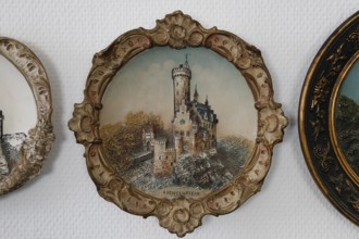 Decorative wall plate, replica of Lichtenstein Castle, Württemberg fairytale castle, romantic