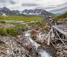 Crumbling mill and former Gold Mine Independence Mine building in mountainous landscape,