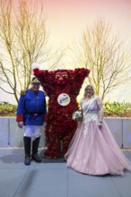 The asparagus grenadier and the asparagus princess from Walbeck in the flower hall at the Green