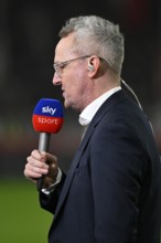 CEO Alexander Wehrle VfB Stuttgart interviewed microphone microphone logo SKY MHPArena, MHP Arena