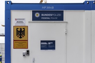 Federal police in Stuttgart Central Station. Because of the Stuttgart 21 construction site, the