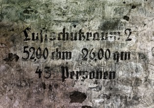 Historischer Luftschutzkeller, memorial and memorial, detail, Düsseldorf, North Rhine-Westphalia,