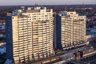 Columbus Center residential skyscrapers, over 550 apartments, some luxurious condominium, over 80