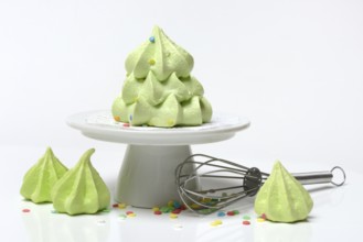 Meringue in the shape of a Christmas tree, Christmas cookies, meringue