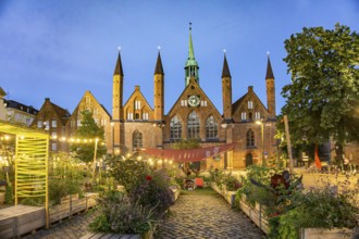 Bürgergärten am Geibelplatz and Heiligen-Geist-Hospital at dusk, Hanseatic City of Lübeck,