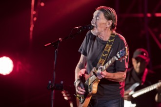 Chris Rea, singer and guitarist Christopher Anton Chris Rea live on Road Songs for Lovers tour at