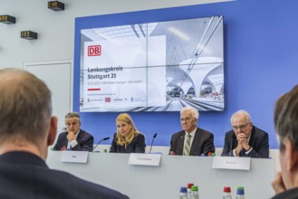 Special meeting of the Stuttgart 21 steering committee: from left Frank Nopper (Mayor of