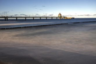 Groes and pier with diving gondola, long exposure, evening light, Zingst, Fischland-Darß-Zingst,