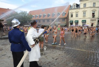 A popular event every year in August is when the Ystad Volunteer Fire Brigade takes the old fire