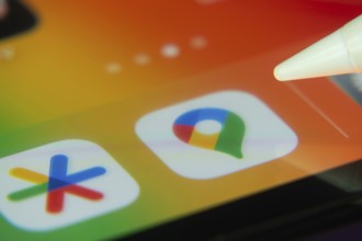 16 Nov 2025- Dhaka, Bangladesh: Stylus touching the Google Maps app icon on a smartphone screen