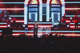 Kerstin Ott live on Für immer für euch | Live with band tour in Berlin's Uber Arena on 03.12.2025