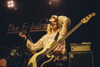 Charlotte Cooper, singer and bass player from The Subways live on For Eternity Tour 2025 at Hole44