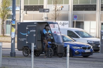 E-cargo bike, e-cargo bike delivery vehicle, pedal drives with e-motor assistance, from the