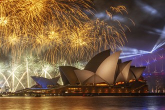 Sydney 2021 Australia Day fireworks in the harbor