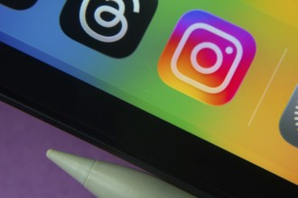 16 Nov 2025- Dhaka, Bangladesh: Instagram and other app icons with a digital pen on a iPad screen