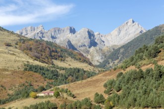 Mountain landscape Guarrinza - La Mina, Aragon Subordan river valley, Parque Natural Valles