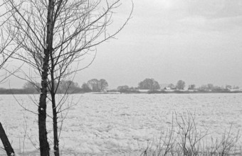 Frozen Elbe, Bleckede, Lower Saxony, Germany, January 03, 1997, vintage, retro, old, historic