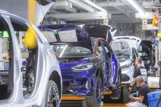 Electric car production in the assembly halls of VW in Zwickau, Zwickau, Saxony, Germany