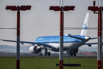 Amsterdam Schiphol Airport, Aalsmeerbaan runway, 18L-36R, KLM Flyer on the runway, Netherlands