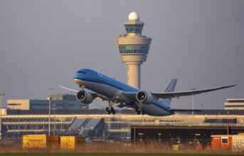 KLM Boeing 787-10 Dreamliner, aircraft taking off from Kaagbaan runway, 06/24, at Amsterdam