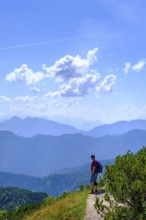 Hikers, mountaineers on Hochfelln, summit, near Bergen, Chiemgau, Upper Bavaria, Bavaria, Germany