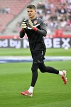 Goalkeeper Alexander Nübel VfB Stuttgart (33) Warm-up training Football Bundesliga, MHPArena, MHP