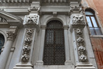 Animal sculptures on the pillars of a church, 18th century, Venice, Veneto, Italy